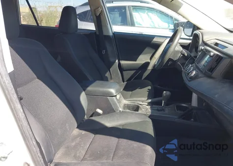 2017 Toyota Rav4 Le z USA, uszkodzony, nr VIN 2T3BFREV0HW565971